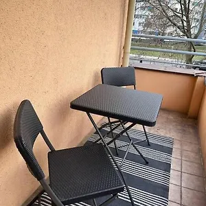 Cozy Mit Balkon I Wlan Apartment